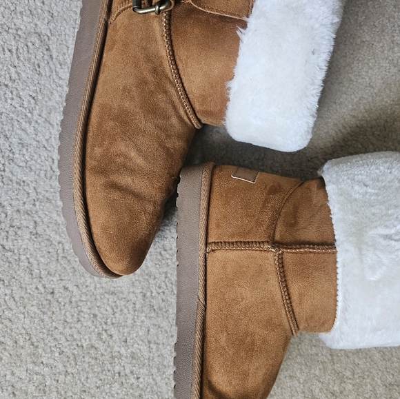 Nautica Cream Faux Fur Boots - Picture 6 of 6